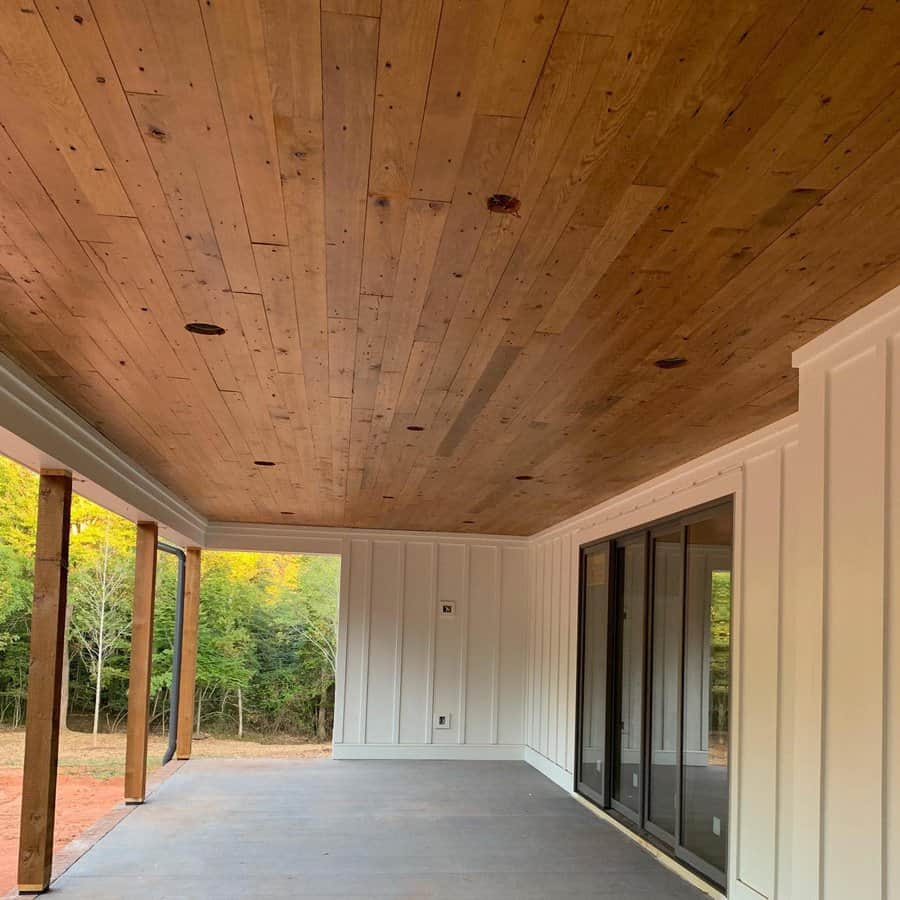 Wood-Porch-Ceiling-Ideas-southendreclaimed