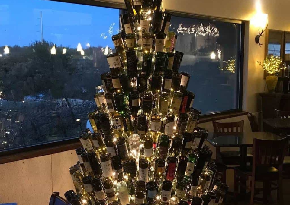 unique-christmas-tree-ideas-18_below-9337092