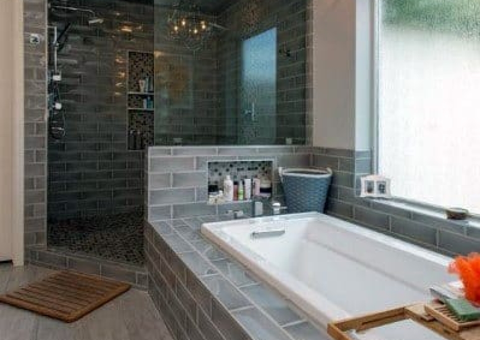 Large Doorless Walk In Shower Ideas