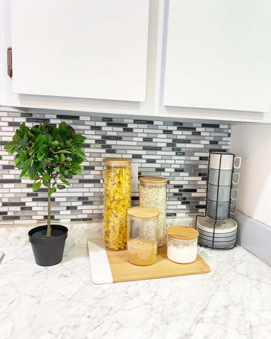 Peel And Stick Tiles Kitchen Backsplash Ideas On A Budget Casa De Elisabel