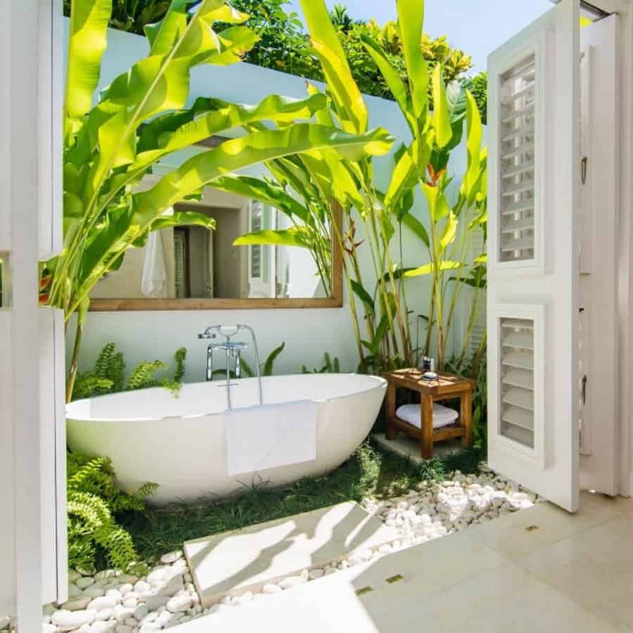 Resort Outdoor Bathroom Ideas Tandlbathtubs