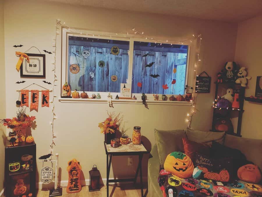 Room Halloween Decoration Ideas Veronica Is Typing