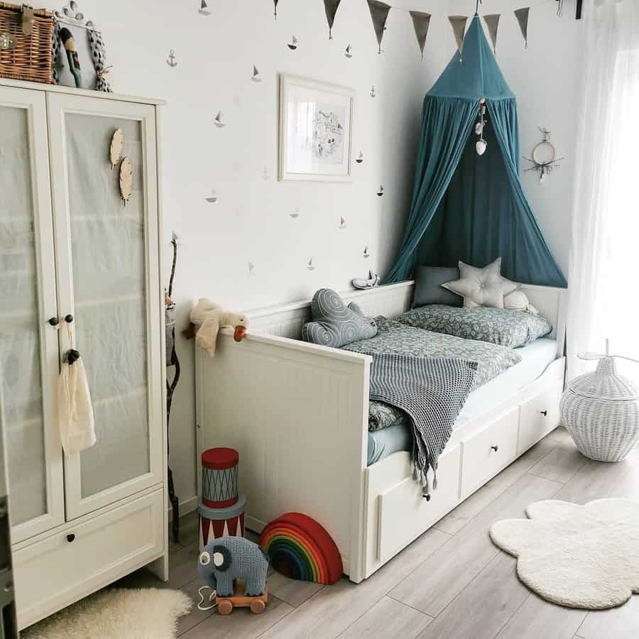 Storage Or Trundle Daybed Ideas Miri And The Little Ones