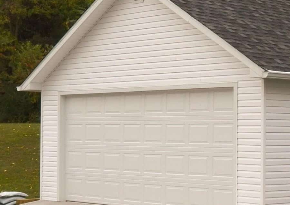 White Garage Door Ideas Hammeriteaustralia