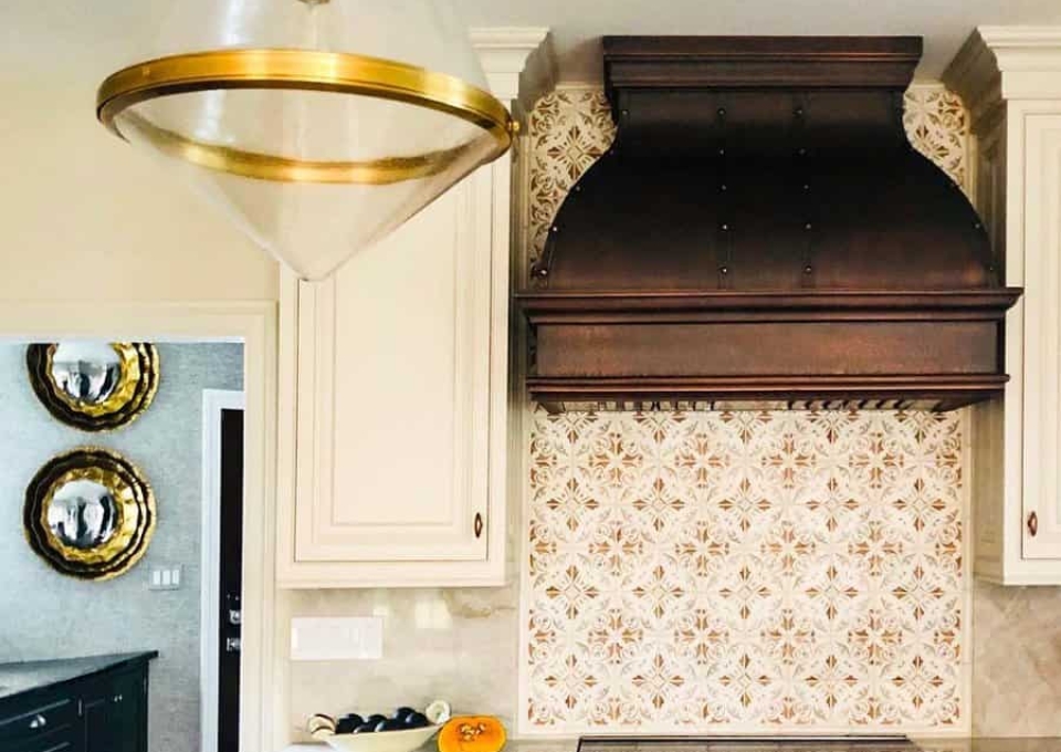 Wood Kitchen Hood Ideas Lesliehayesinteriors