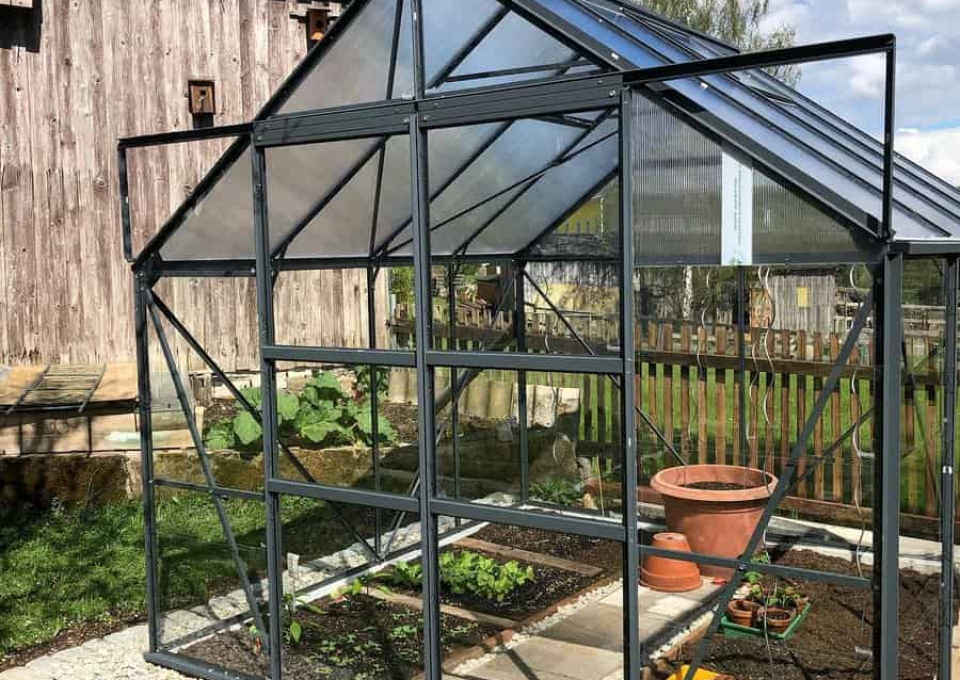 Metal Greenhouse Ideas Sonjamanzano