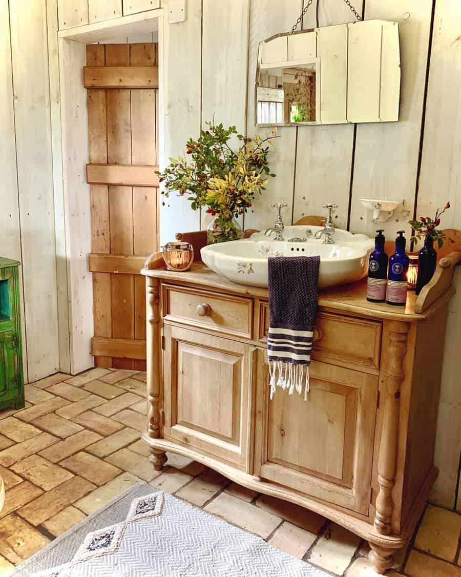 Rustic Small Bathroom Ideas On A Budget Myenglishcountrycottage