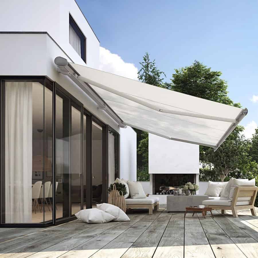 Awning-Covered-Patio-Ideas-shadesbydesign