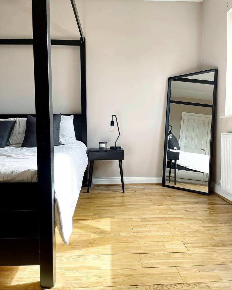 Minimalist Black And White Bedroom Ideas Littlefentonhome