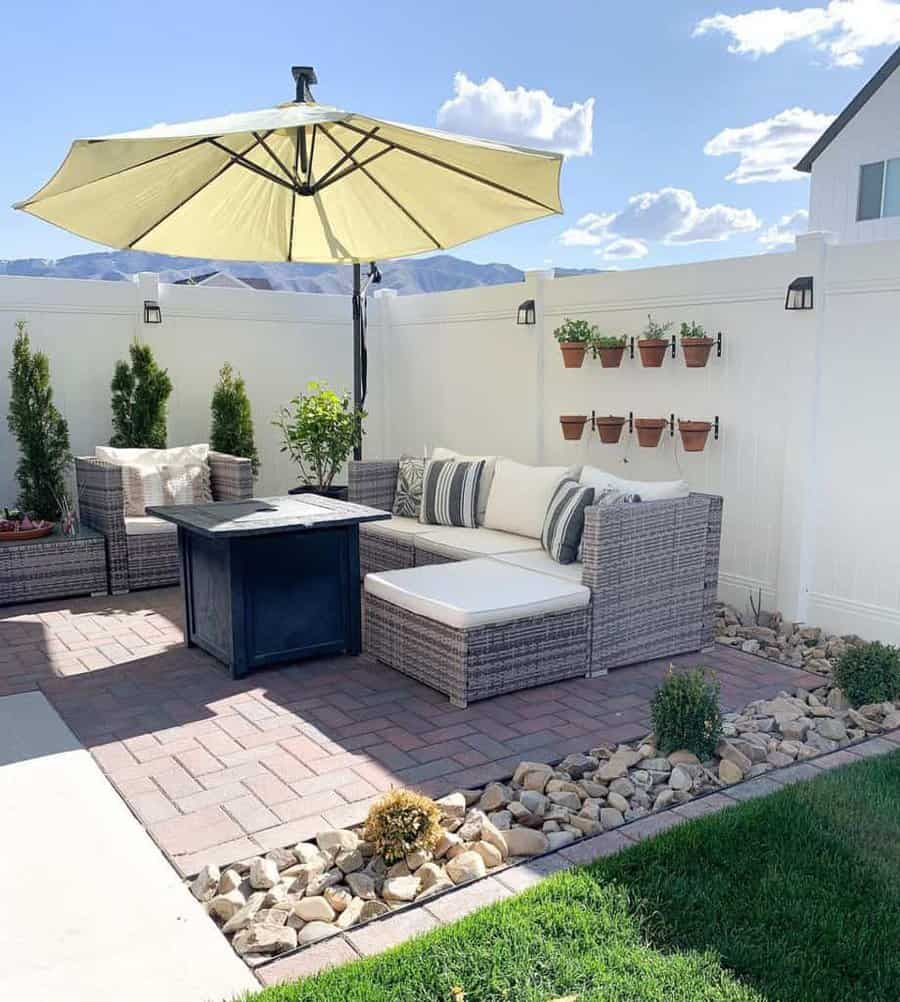 Paved Patio Small Backyard Patio Ideas Thefontaineflat