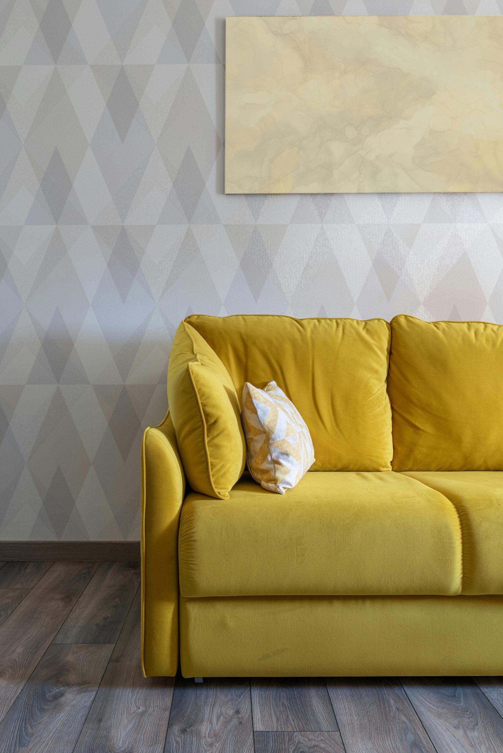 How to Choose the Right Accent Wall Color for Your Gray Room