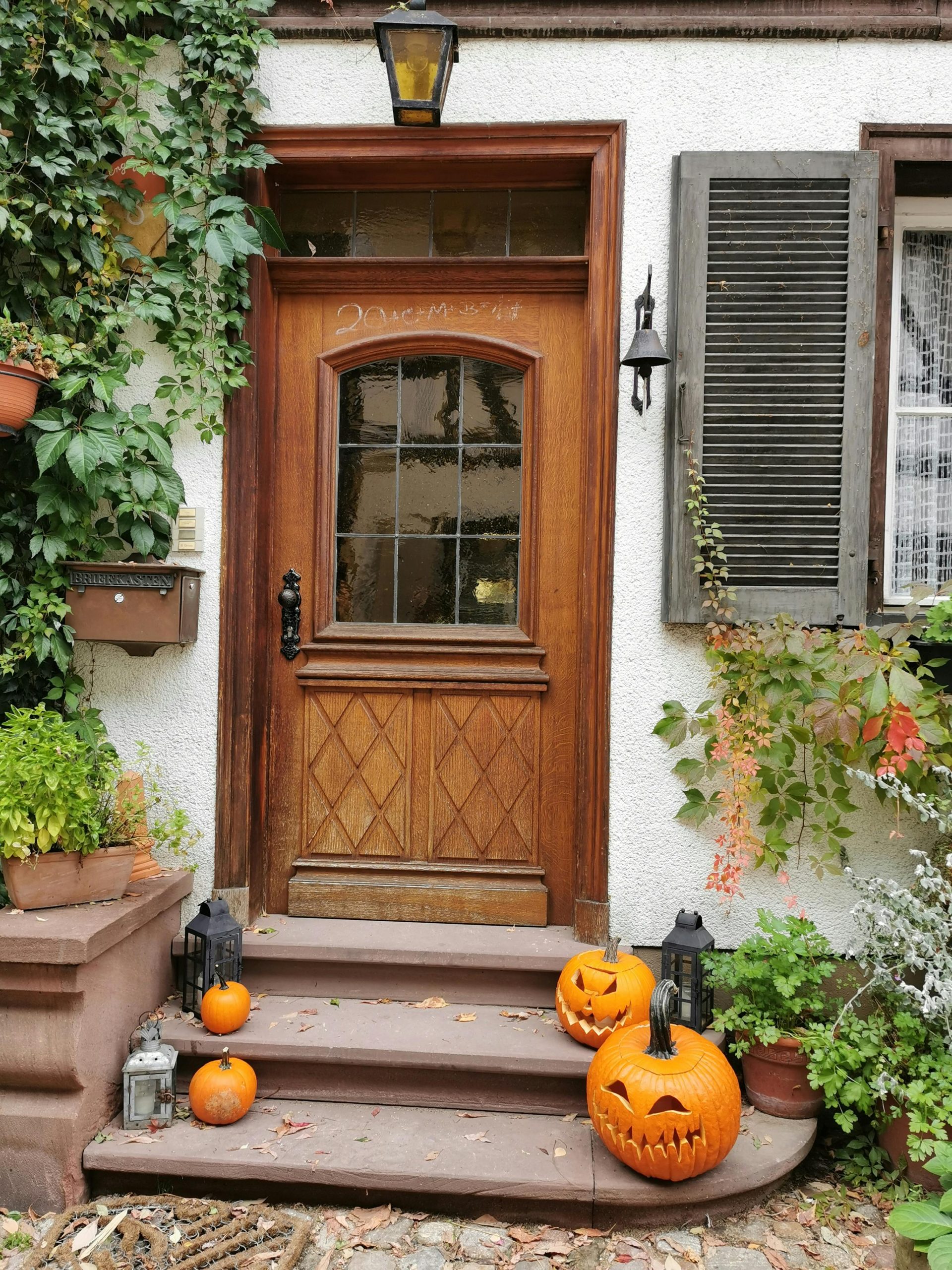 Introduction to Halloween Home Decor