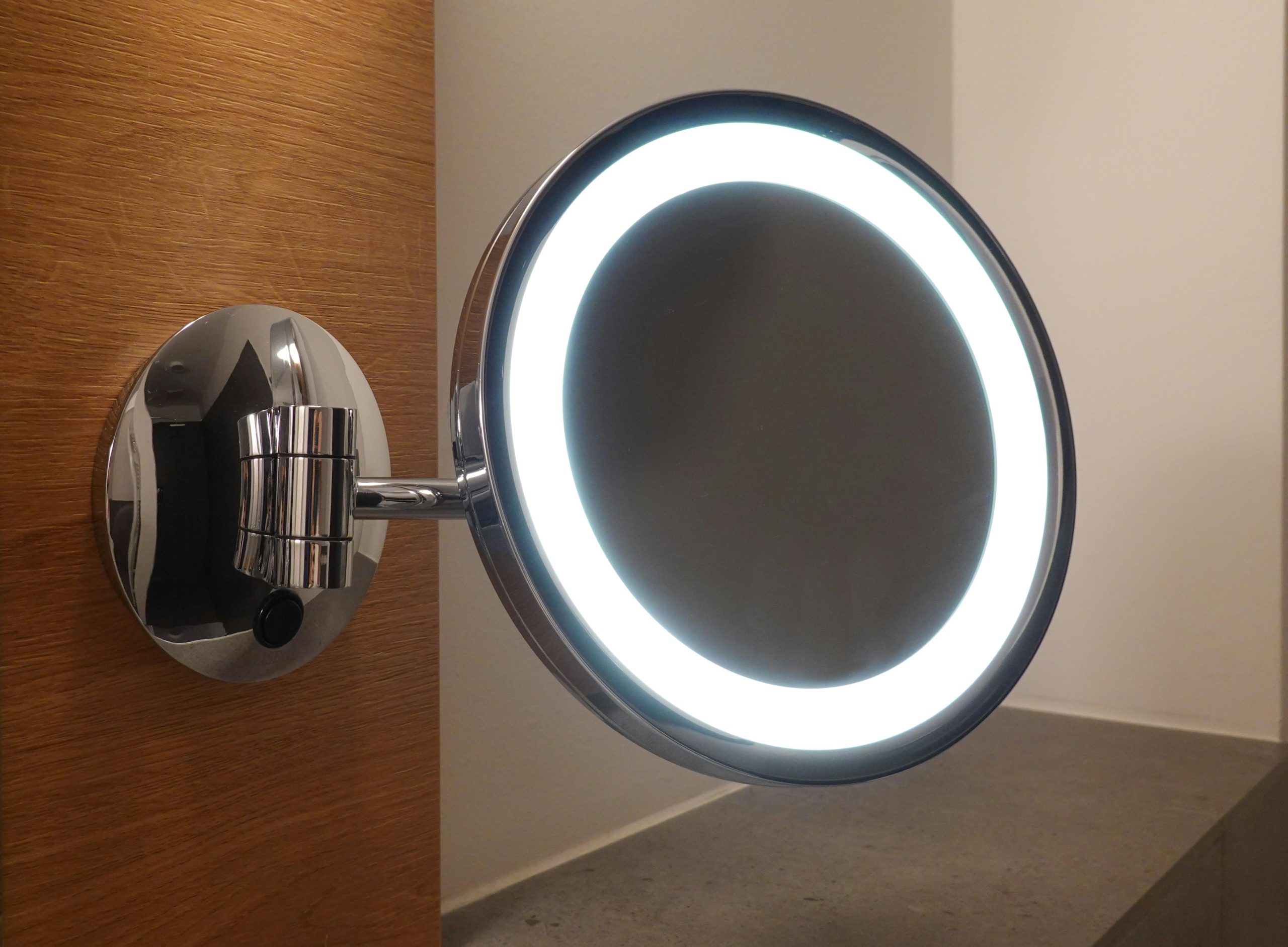 Introduction to LED Bathroom Mirrors
